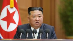 В делегацията на Северна Корея има висши военни и партийци