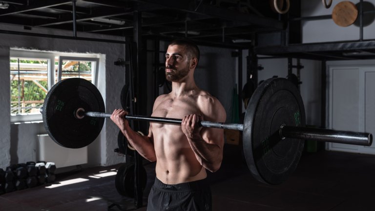 Мускул като бицепсът има нужда да бъде стимулиран по различни начини, за да е сигурно, че ще изглежда добре