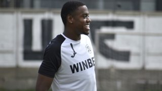 Левски взима и звезда на Локо Пд