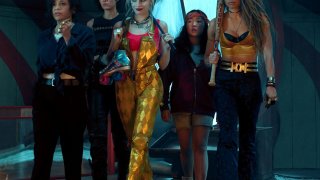 Новият комиксов филм на DC е посветен на група жени, които надигат глави срещу мъжката тирания.