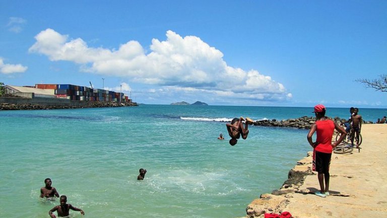 "Раят на Земята", който НЕ иска да гони туристи