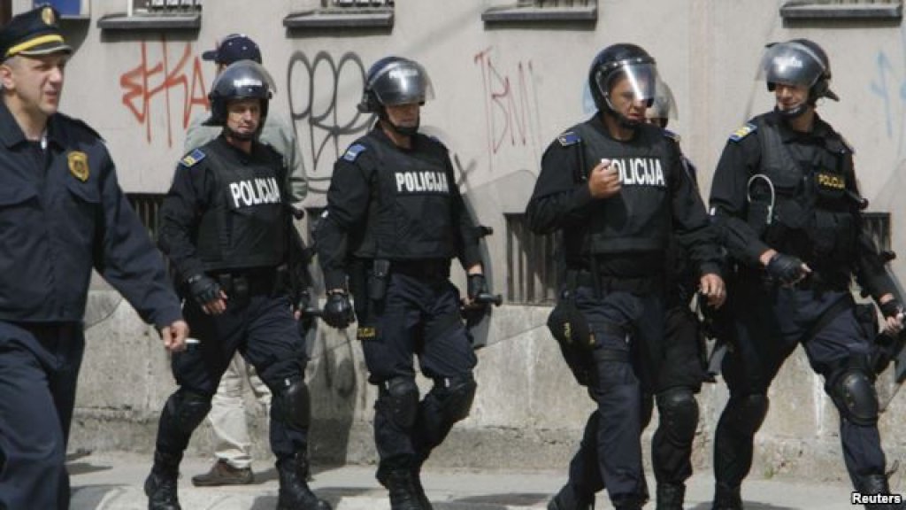 policija