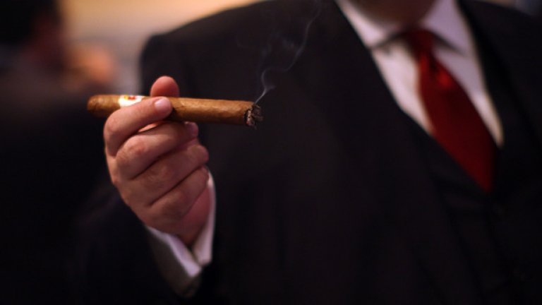 В момента то възлиза на около 5,9 трилиона долара