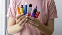 Забранява се и предлагането и продажбата на снус и никотинови паучове