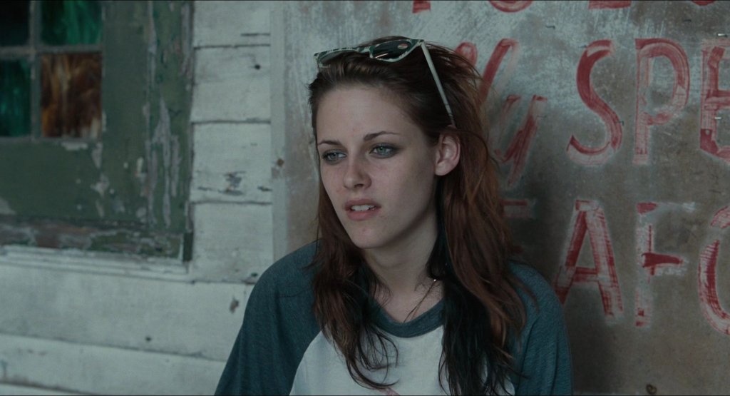 През 2010-а излиза независимата драма Welcome to the Rileys, където си партнира с Джеймс Гандолфини.