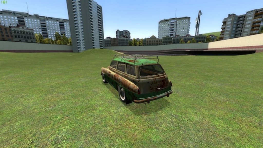 My Summer Car 
В тази игра няма да прекарате особено време в състезания, да не кажем никакво. Но истинските фенове на колите, които ги обожават до най-дребния болт в тях, ще се позабавляват царски с това заглавие от 2016 г. В него има увлекателен сюжет – вие сте на 19 години и се намирате в красива провинциална част на Финландия, когато получавате писмо от родителите си със задача: да “сглобите“ кола почти от нулата. Не само че трябва да съберете всички чаркове, но и задължително трябва да превърнете резултата в движещ се качествено автомобил. 
Може да ви звучи лесно на пръв поглед, но бързо ще се убедите, че да внимаваш за всеки винт и детайл си е сериозна работа, а да превърнеш купчина ламарина в автомобил хич не е детска игра. За сметка на това, когато сте готови, ще чувствате колата като истински своя и особено мила, тъй като сте вложили толкова усилия в нея.