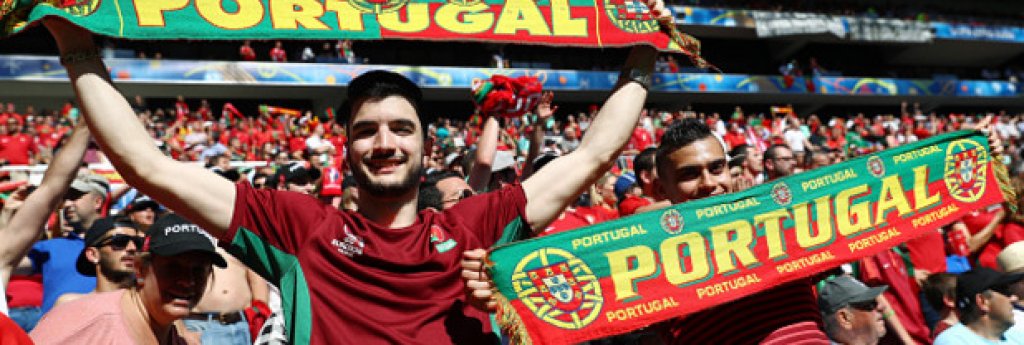 Португалските фенове бяха в настроение преди срещата.