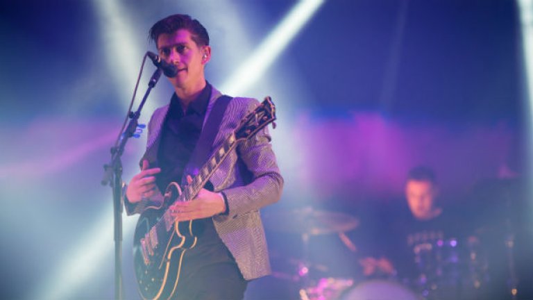 Arctic Monkeys за пореден път са фаворити