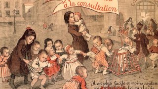 children_going_to_a_clinic_for_a_health_check_to_prevent_the_wellcome_l0029944