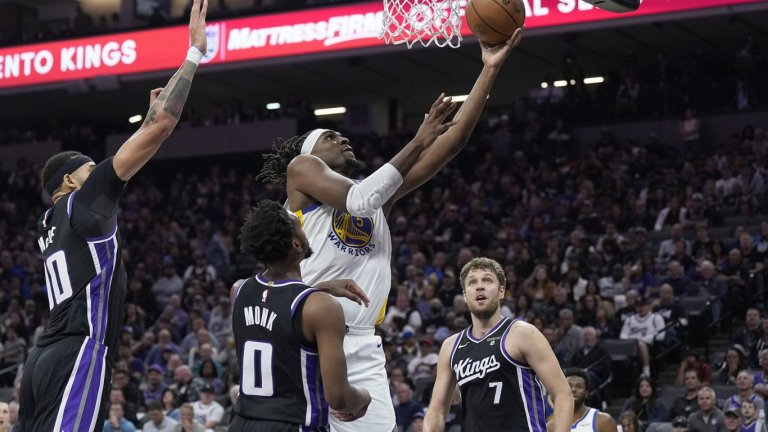 Силен мач за Везенков, но Къри отказа "кралете"