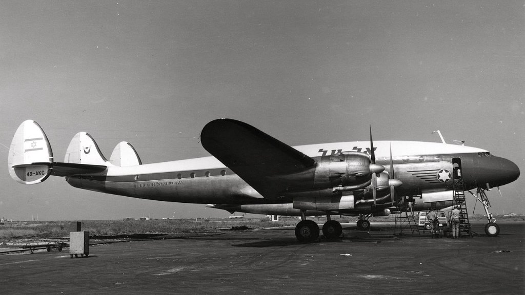 4X-AKC_J_M_G_Gradidge_collection_via_John_Wegg (1)