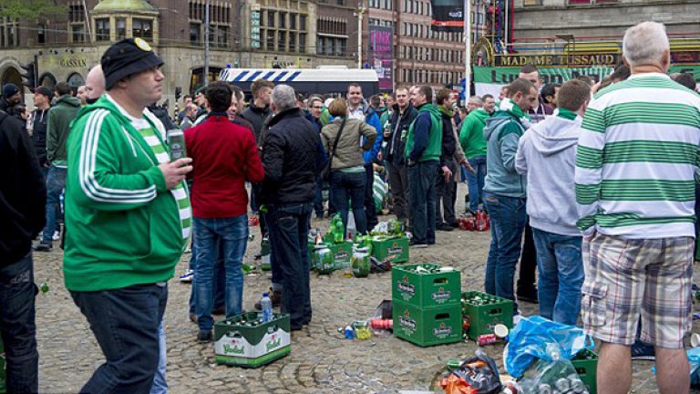 "Зелените" изпиха хиляди бири.