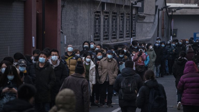 Властите в китайската столица се опасяват от нов, по-заразен щам, появил се в страната