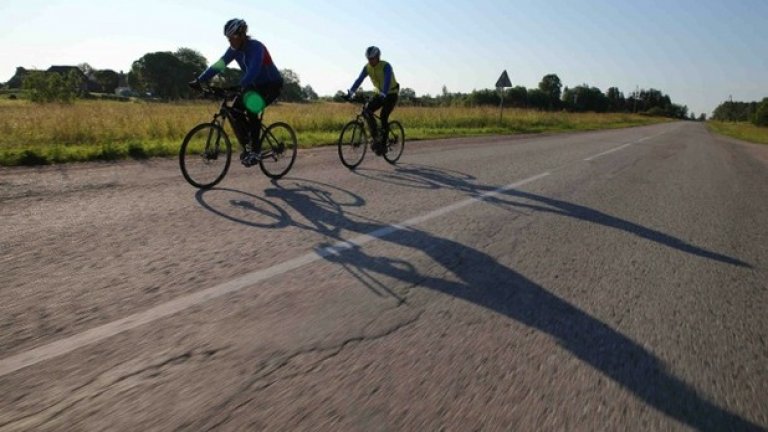 Най-дългият маршрут, изминат от тях за един ден с електрическите велосипеди, е 370 км.