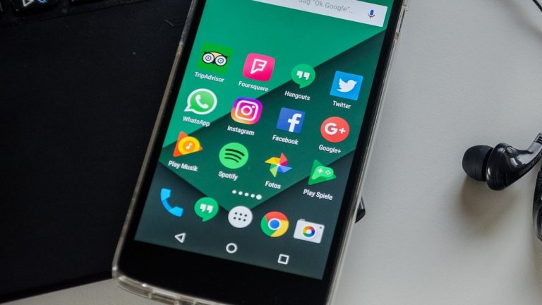 Facebook, Instagram и WhatsApp спряха да работят за повече от два часа