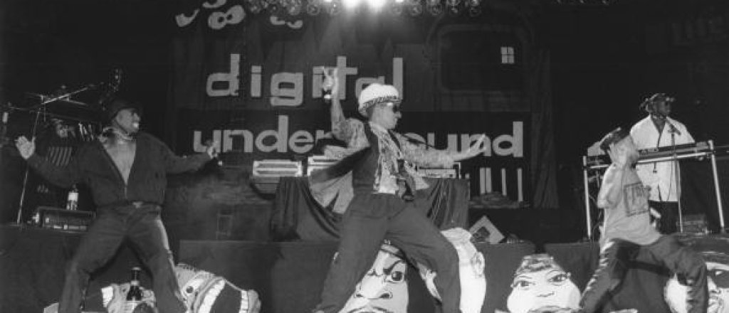 2PAC  по време на концерт