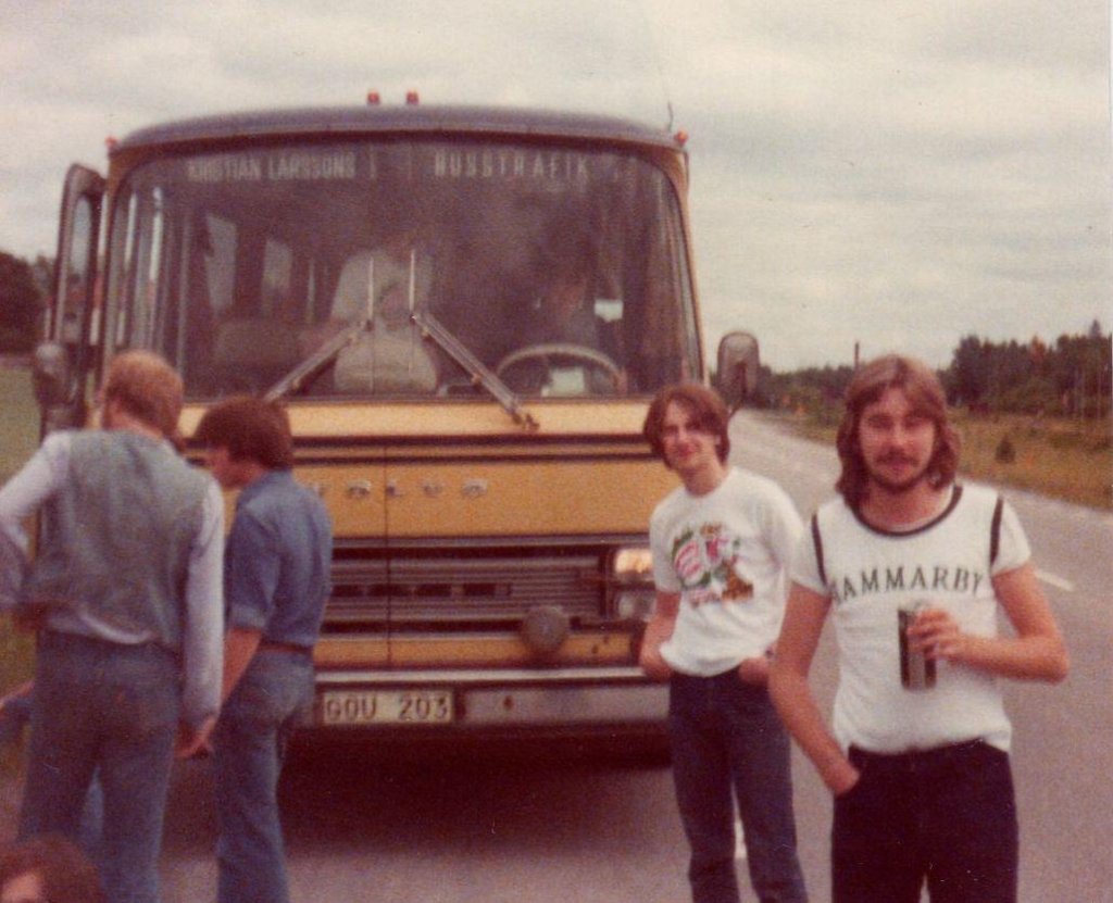 Фенове на шведския Хамарби пътуват за гостуване през 70-те. Култова снимка.