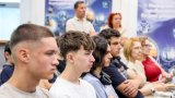 От класната стая към света на технологиите: как Vivacom помага на учениците да направят първа крачка към бъдещата си професия