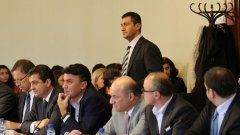 Боби Михайлов и Свилен Нейков бяха привикани вчера в Парламента по темата за "черното тото"