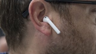 apple airpod слушалки на епъл