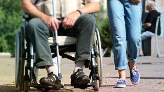 Или как може да станеш инвалид по документи срещу определена сума