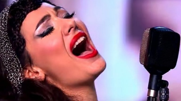 Саня е трябвало да стане фолк певица. Поне така са искали нейните родители и искрено се радваме, че не са се оказали прави