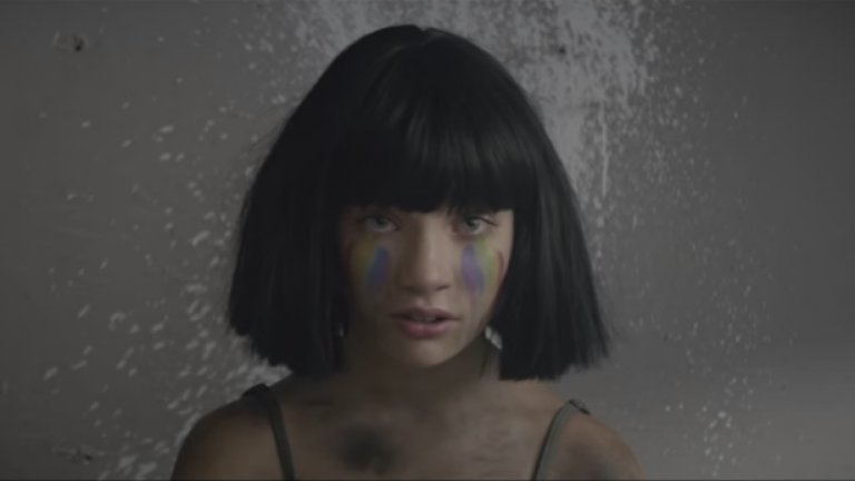 В клипа на „The Greatest" Sia отново се събира със своята 13-годишна муза Мади Зайглер, която до момента е участвала в 4 музикални видеа на Sia.