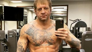 Александър Емеляненко е абониран за скандалите.