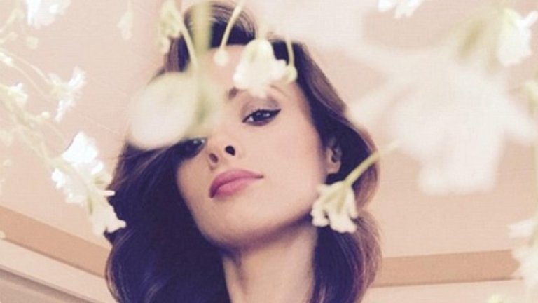 Най-вероятно смъртта е причинена от свръхдоза медикаменти, тъй като до тялото са намерени разхвърляни хапчета