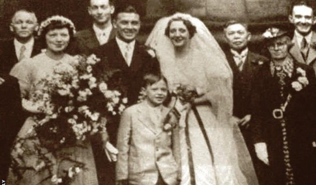 Как един китаец се сражава за Англия и облече екипа с "трите лъва"