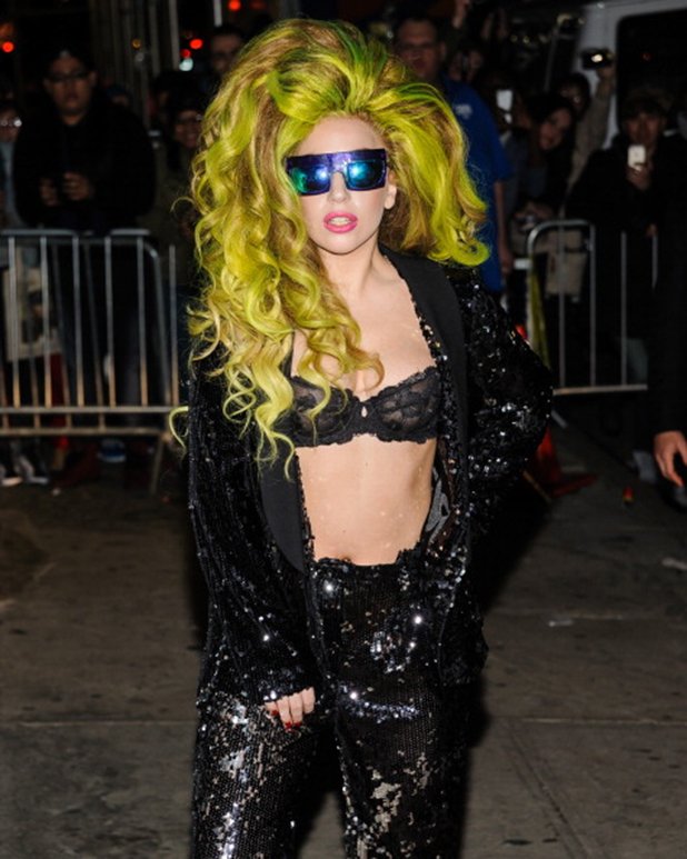 Завръщането на абсурдната мода на Гага