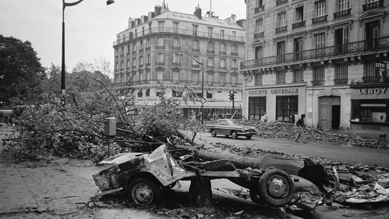 Червения май на 1968-а: Париж гореше, а спасението на хората беше Ролан Гарос