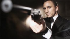 Новият агент 007 трябва бъде политизиран