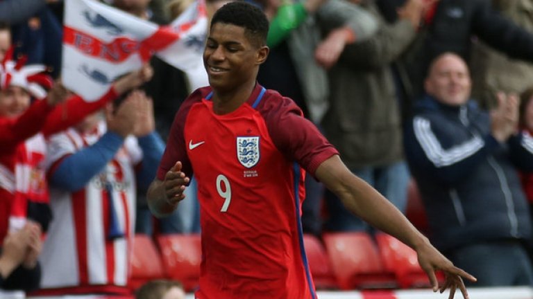 Маркъс Ръшфорд (Англия). Нападателят на Юнайтед е в професионалния футбол едва от февруари, но изявите му на "Олд Трафорд" му донесоха участие на европейско първенство едва на 18 г. През май се разписа за Англия срещу Австралия и ще бъде скритото оръжие на пейката.