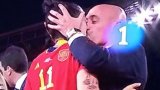 10 хиляди евро глоба за целувката на Рубиалес