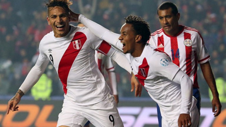 Нападател: Паоло Гереро (Перу)