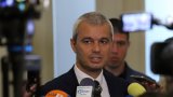 Партията на Костадинов просперира от конфликтите и експлоатирането на спорни теми