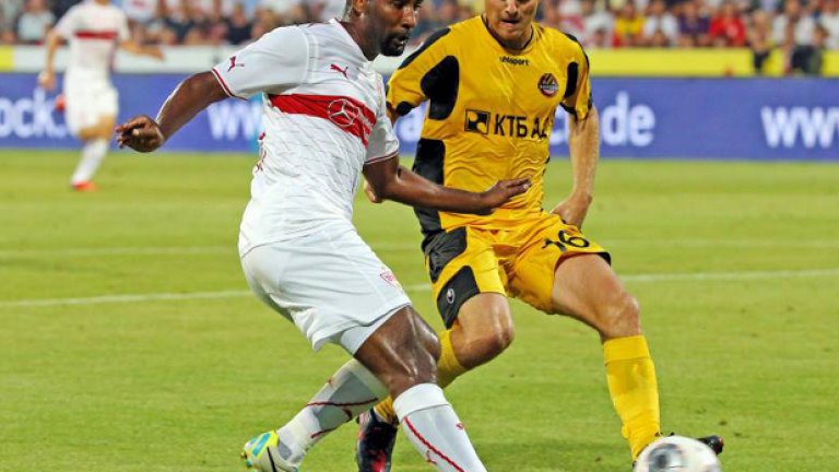 Капитанът Томаш Иршак даде тон в битката и не позволи на звездата Какау да застраши вратата на Ботев. Целият тим на "канарчетата" заслужава овации.