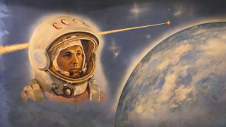 "По дяволите, и куче не можем да опазим живо" - историята на фаворита преди Гагарин