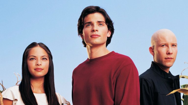 Smallville
Много преди супергеройската тръпка да обземе Холивуд, един сериал за младия Кларк Кент от времето, преди да стане Супермен, успя да зариби милиони по света. Без да копира твърде много комиксите, Smallville успява все пак да остане вярно на същността на героите в тях и да представя истории и персонажи, които след това ще станат култови. Определено и до днес това е един от най-добрите сериали за супергерои.