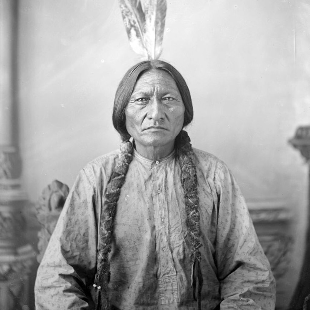 Sitting_Bull_by_D_F_Barry_ca_1883_Dakota_Territory