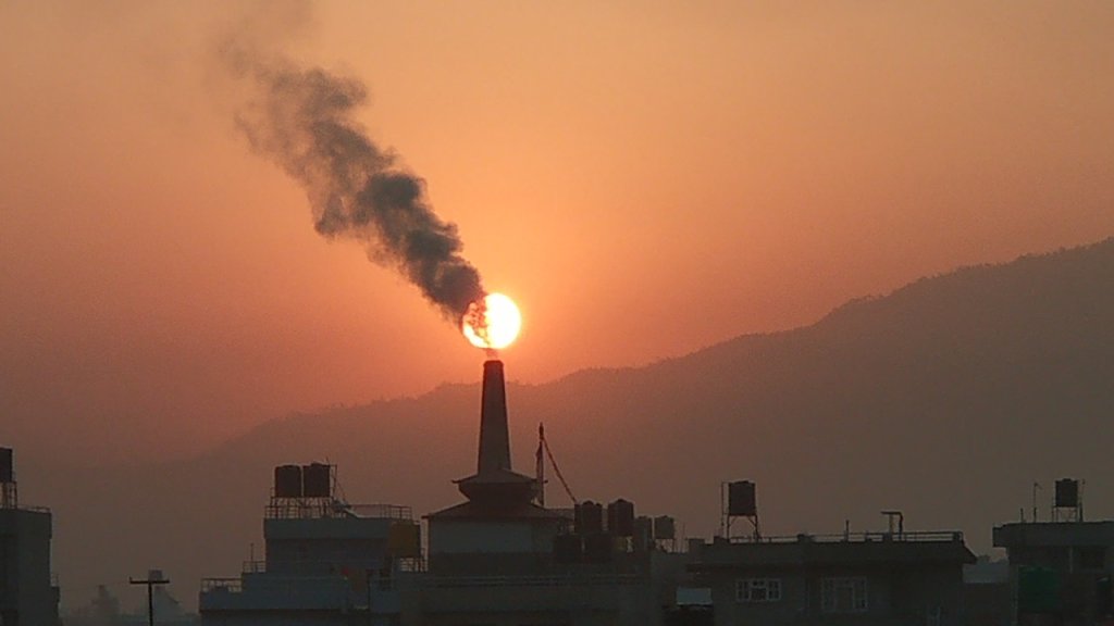 1280px-Air_pollution3