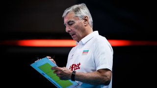Волейболът по пътя на футболните национали