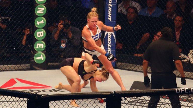 Холм обаче бе несравнимо по-добрата в този двубой