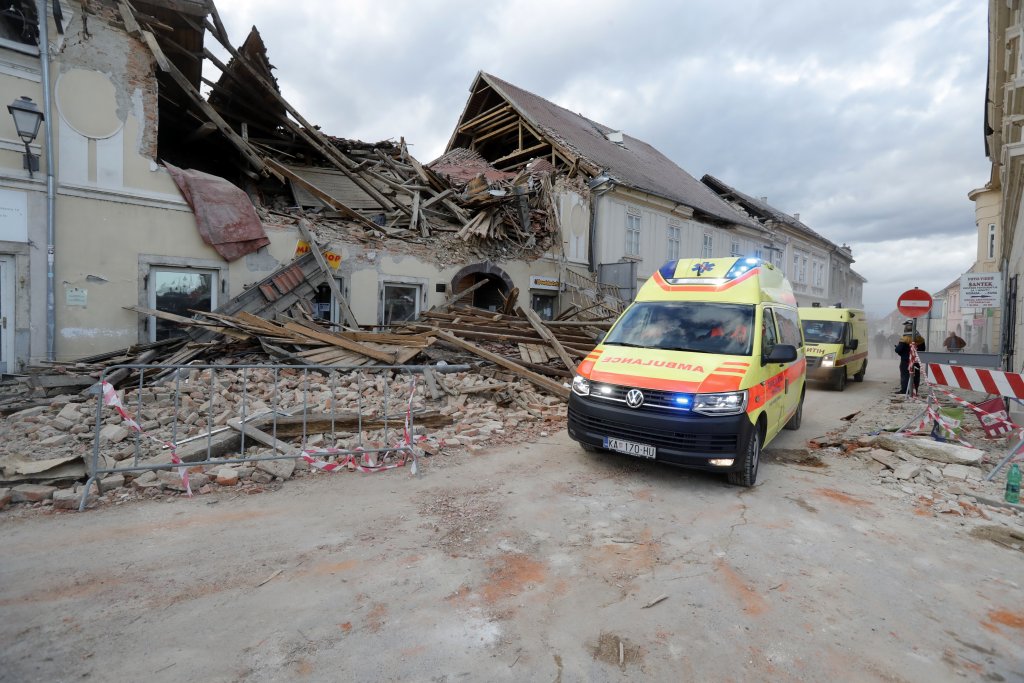 Най-малко седем са загиналите при земетресението в Хърватия