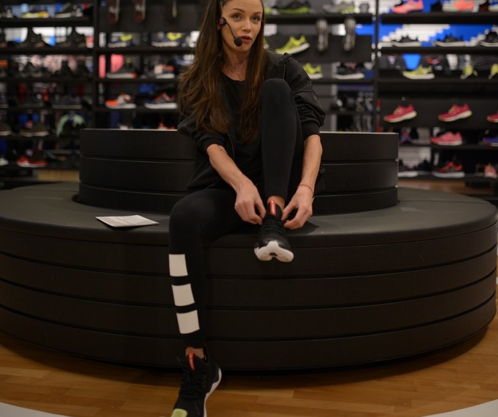 Диляна Попова беше в ролята на модел и на водещ