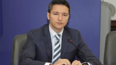 Вигенин получи едва гласа при гласуването на Областния съвет на БСП в Благоевград, но в крайна сметка остава водач на листата