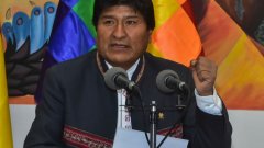 До политическата криза в Боливия се стигна след засилени протести срещу преизбирането на Моралес, който е на власт от 2006 г. 