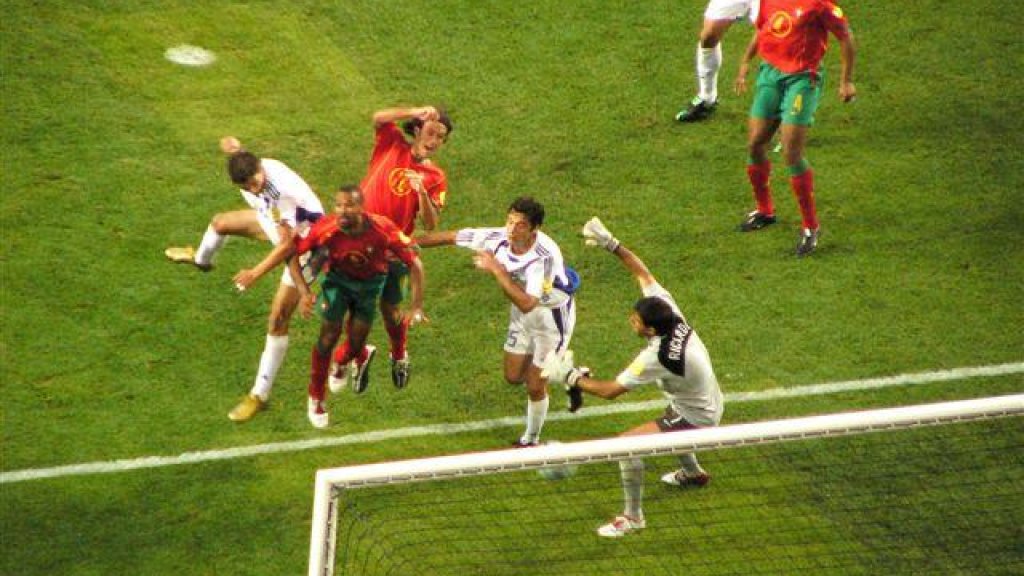 Charisteas'_Siegtreffer_im_Finale_der_Euro_2004