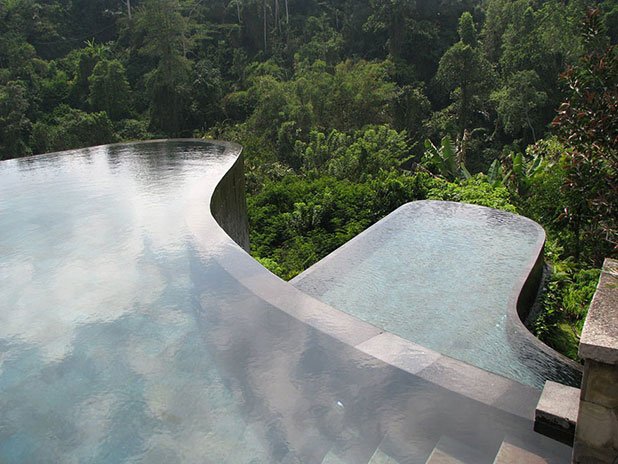 Висящите градини в хотел Ubud, Индонезия